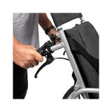 Rollstuhl aus Aluminium
